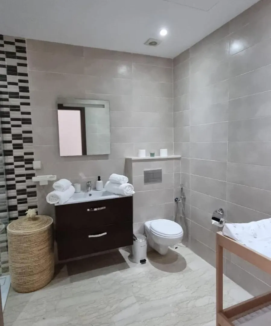 Red At Home Luxe Appartement Agadir Apartment